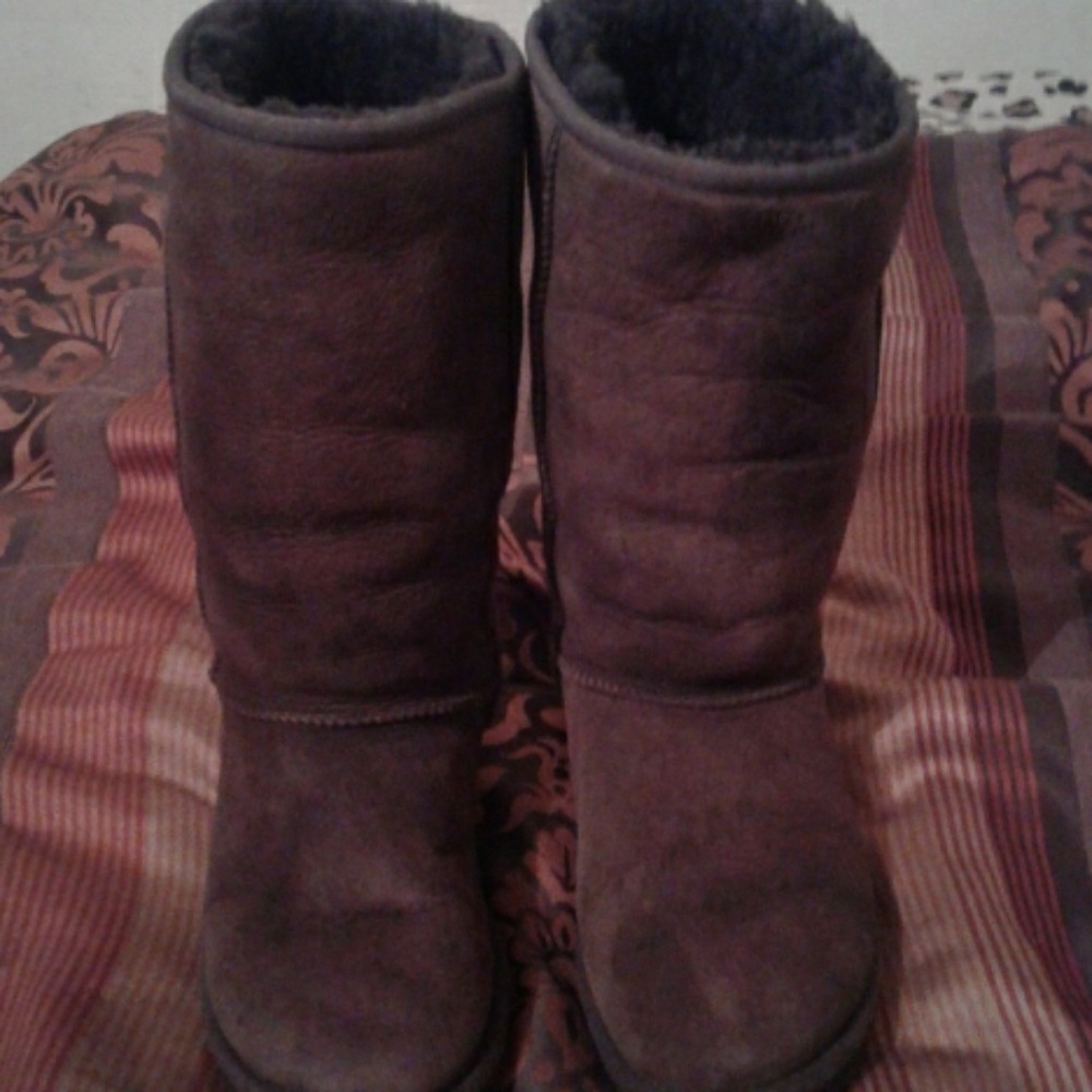 Ugg boots brown